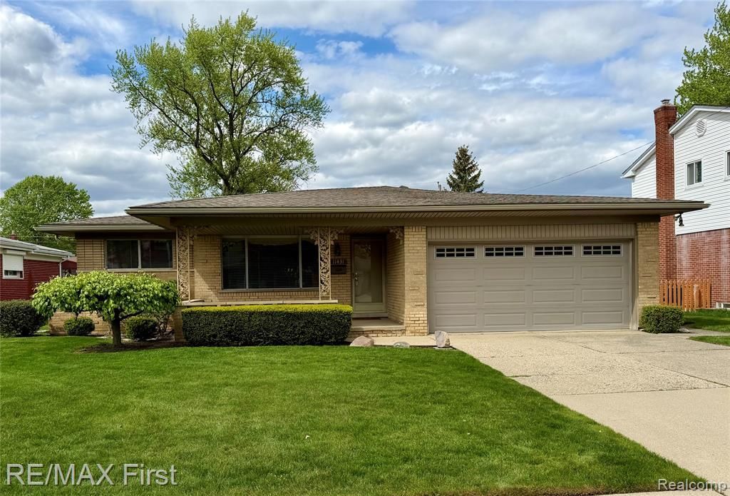 11431 Meadowbrook Drive, Warren, MI 48093 Main Photo