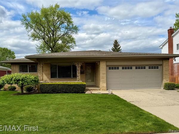 11431 Meadowbrook Drive , Warren, MI 48093