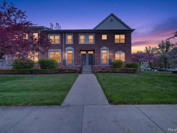 43027 Strand Drive, Sterling Heights, MI 48313