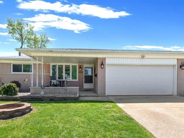 3822 Martin Road , Warren, MI 48092