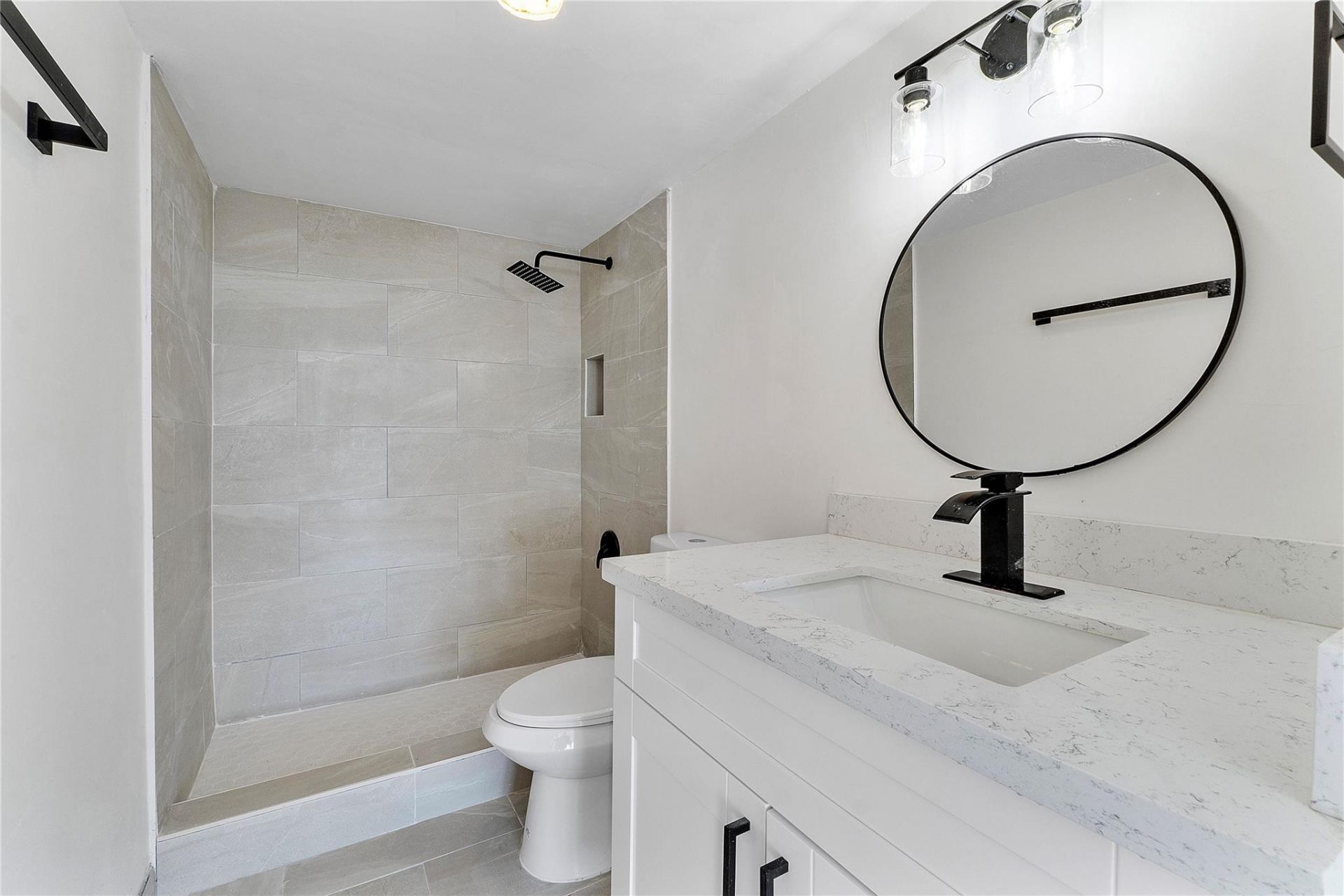 4174 Inverrary Drive, Unit 1002, Lauderhill, FL 33319 Photo