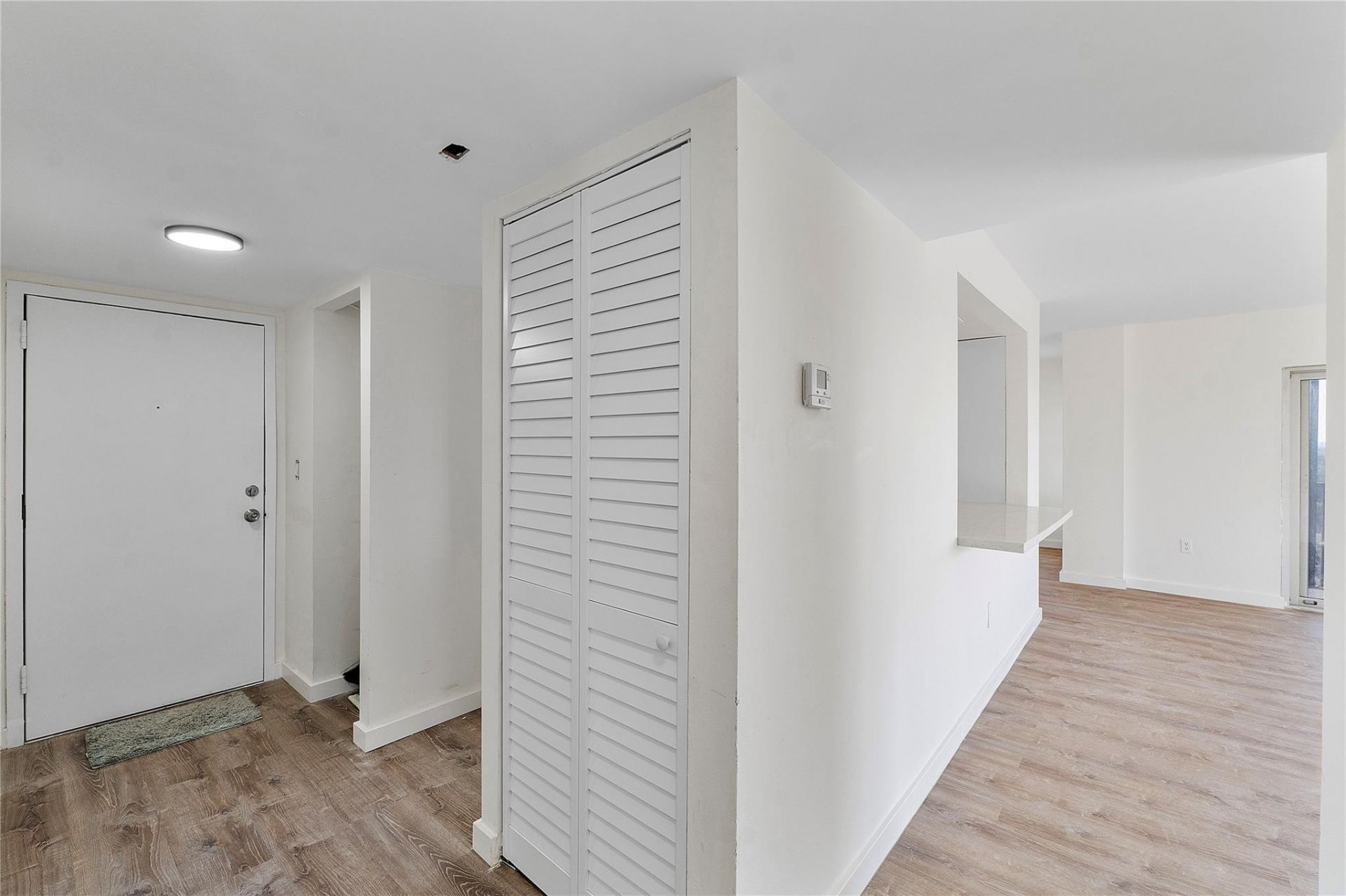 4174 Inverrary Drive, Unit 1002, Lauderhill, FL 33319 Photo