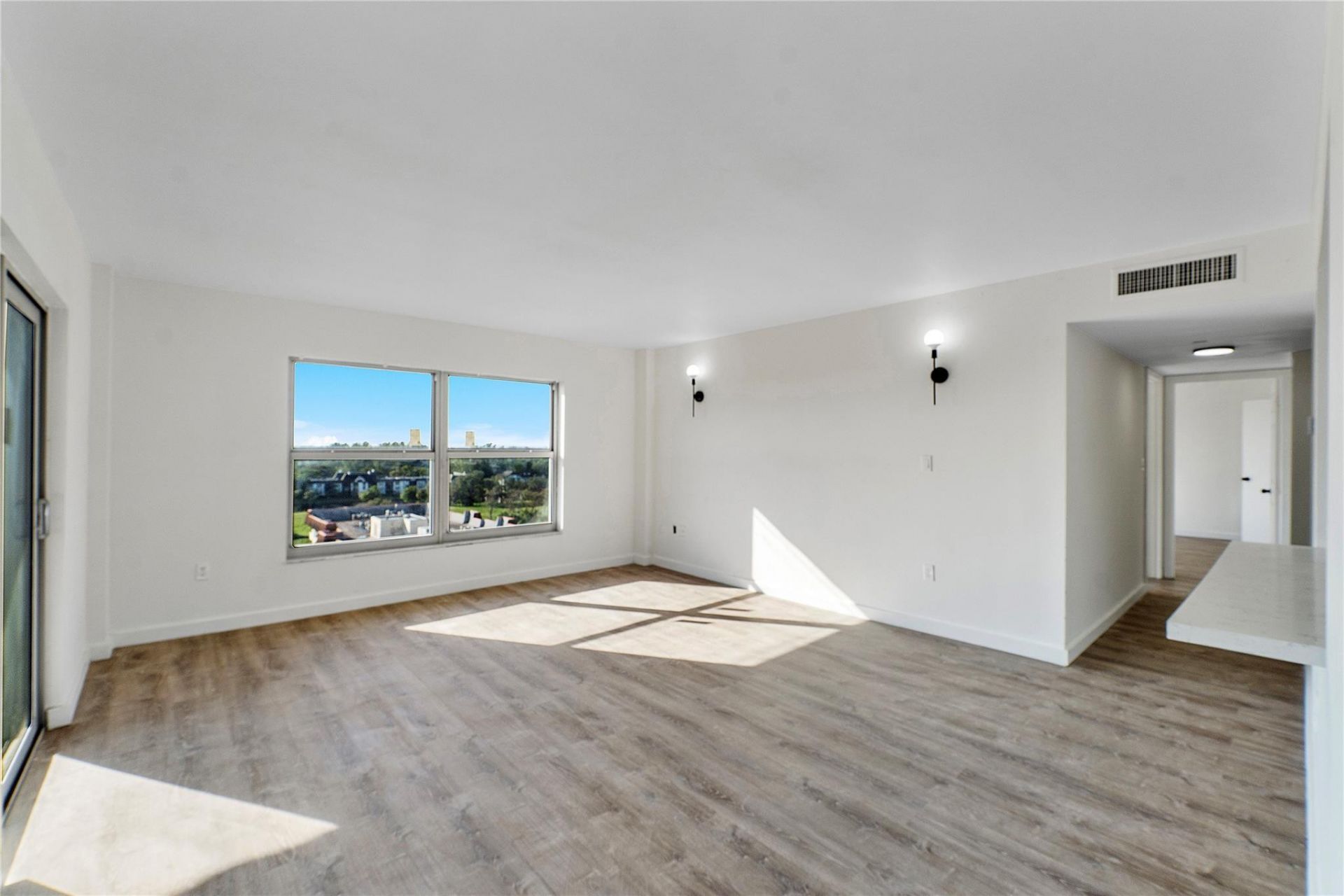 4174 Inverrary Drive, Unit 1002, Lauderhill, FL 33319 Photo