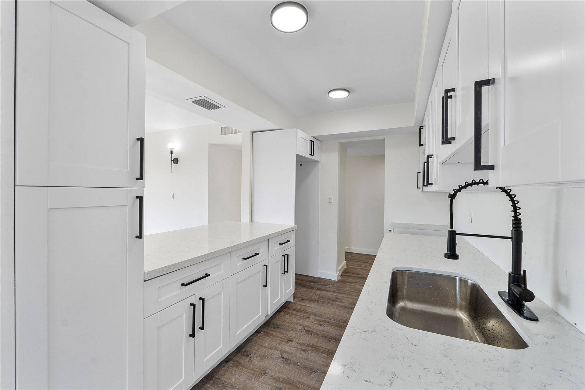 4174 Inverrary Drive, Unit 1002, Lauderhill, FL 33319 Photo