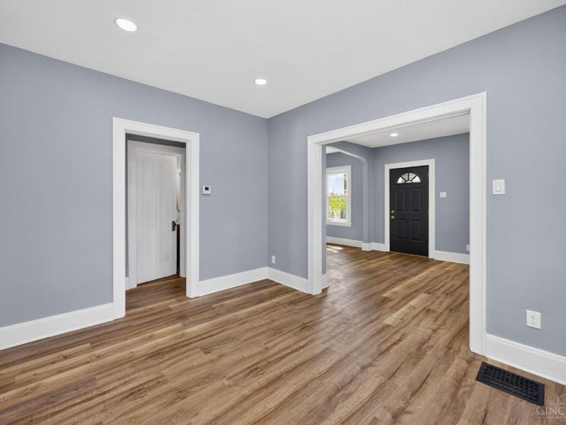 92 Sheehan, Cincinnati, OH 45216 Photo 12