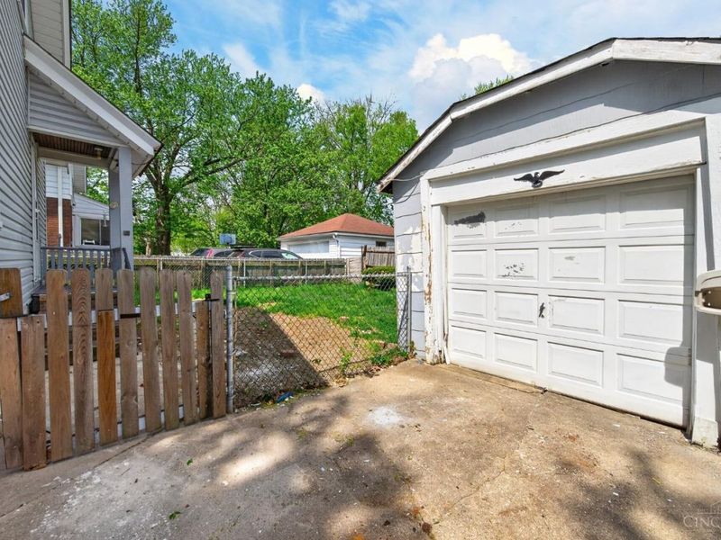 92 Sheehan, Cincinnati, OH 45216 Photo 14