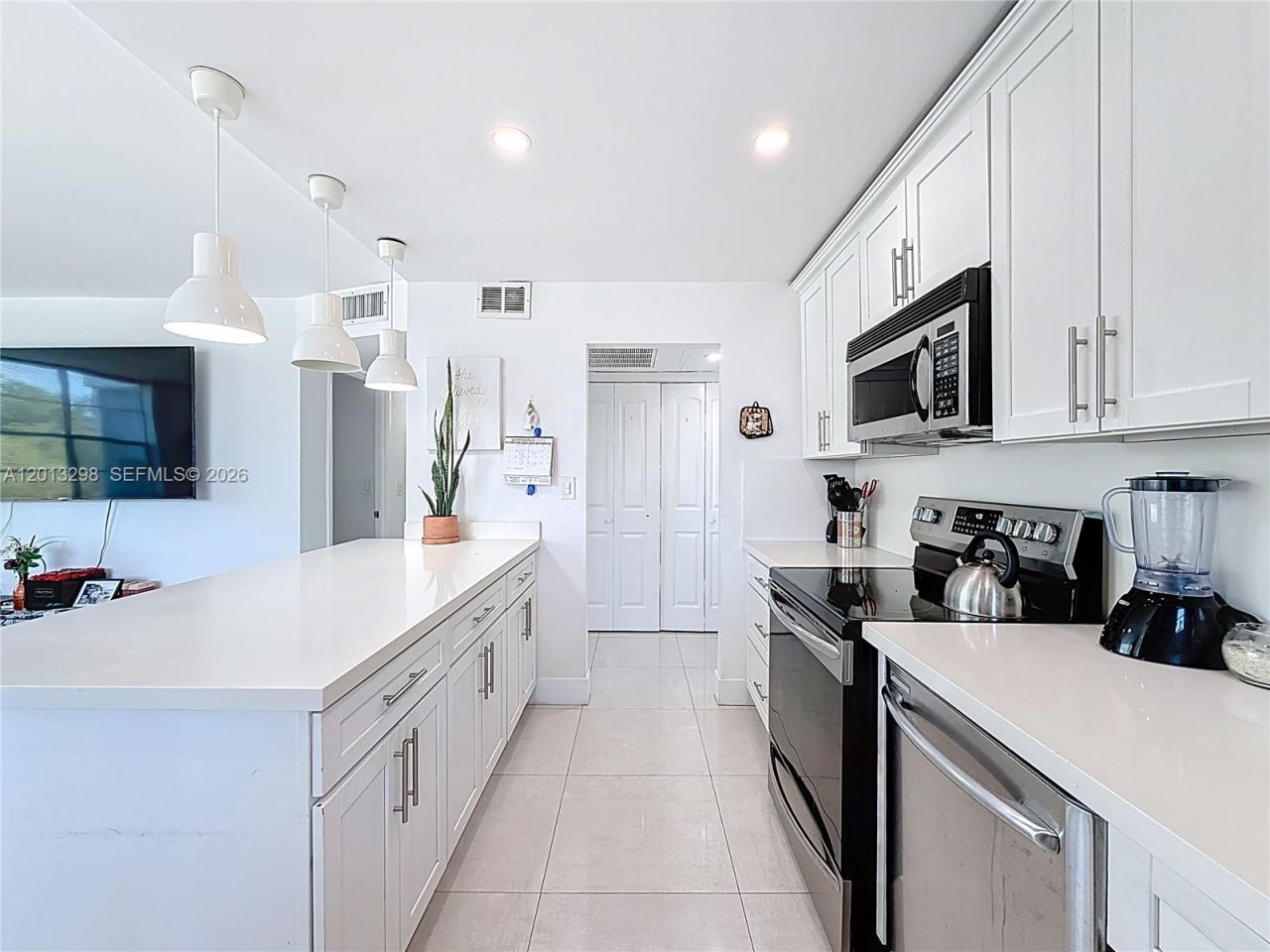 2751 Taft St , Unit 304, Hollywood, FL 33020 Photo