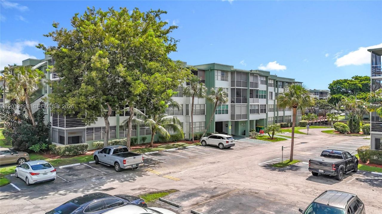 2751 Taft St , Unit 304, Hollywood, FL 33020 Photo
