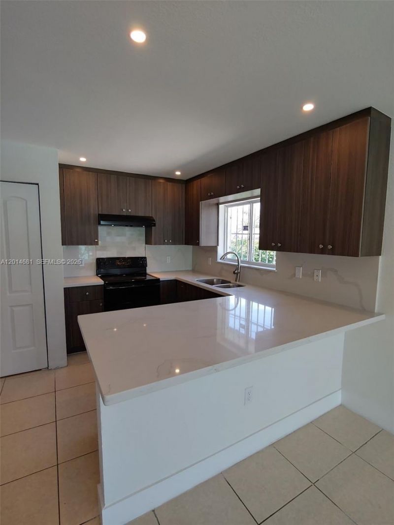 1270 NW 39th St, Unit 1270, Miami, FL 33142 Photo