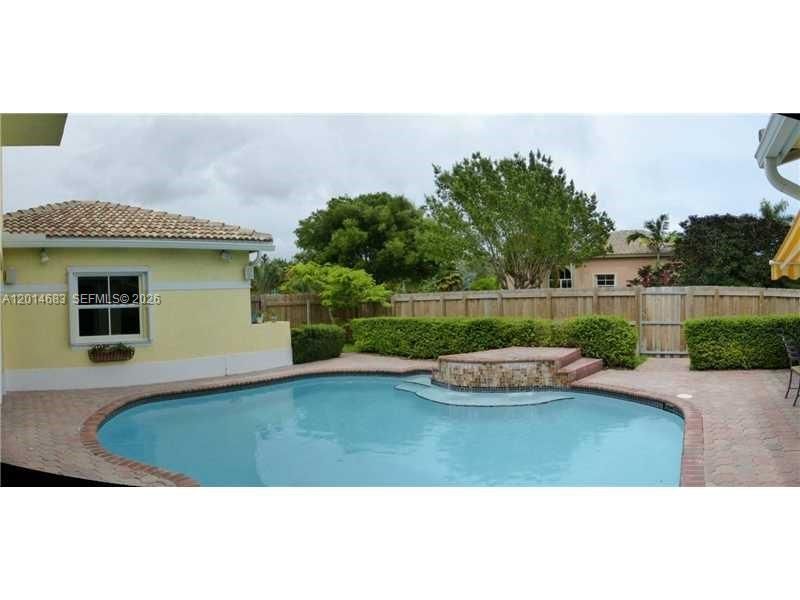 9026 SW 160th Ter , Palmetto Bay, FL 33157 Photo