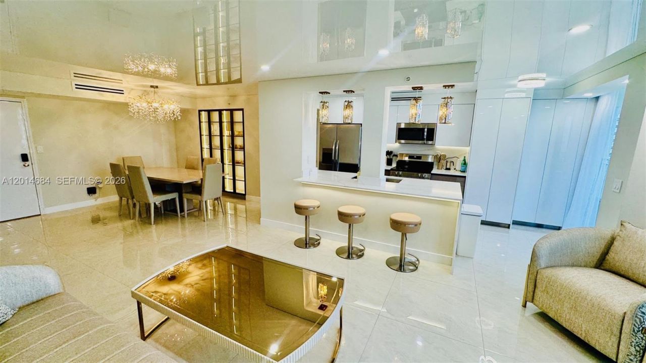 210 174th St , Unit 811, Sunny Isles Beach, FL 33160 Photo