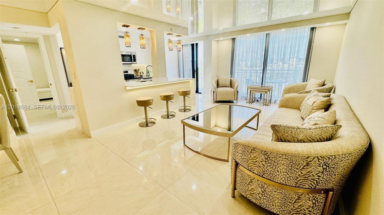 210 174th St , Unit 811, Sunny Isles Beach, FL 33160 Photo