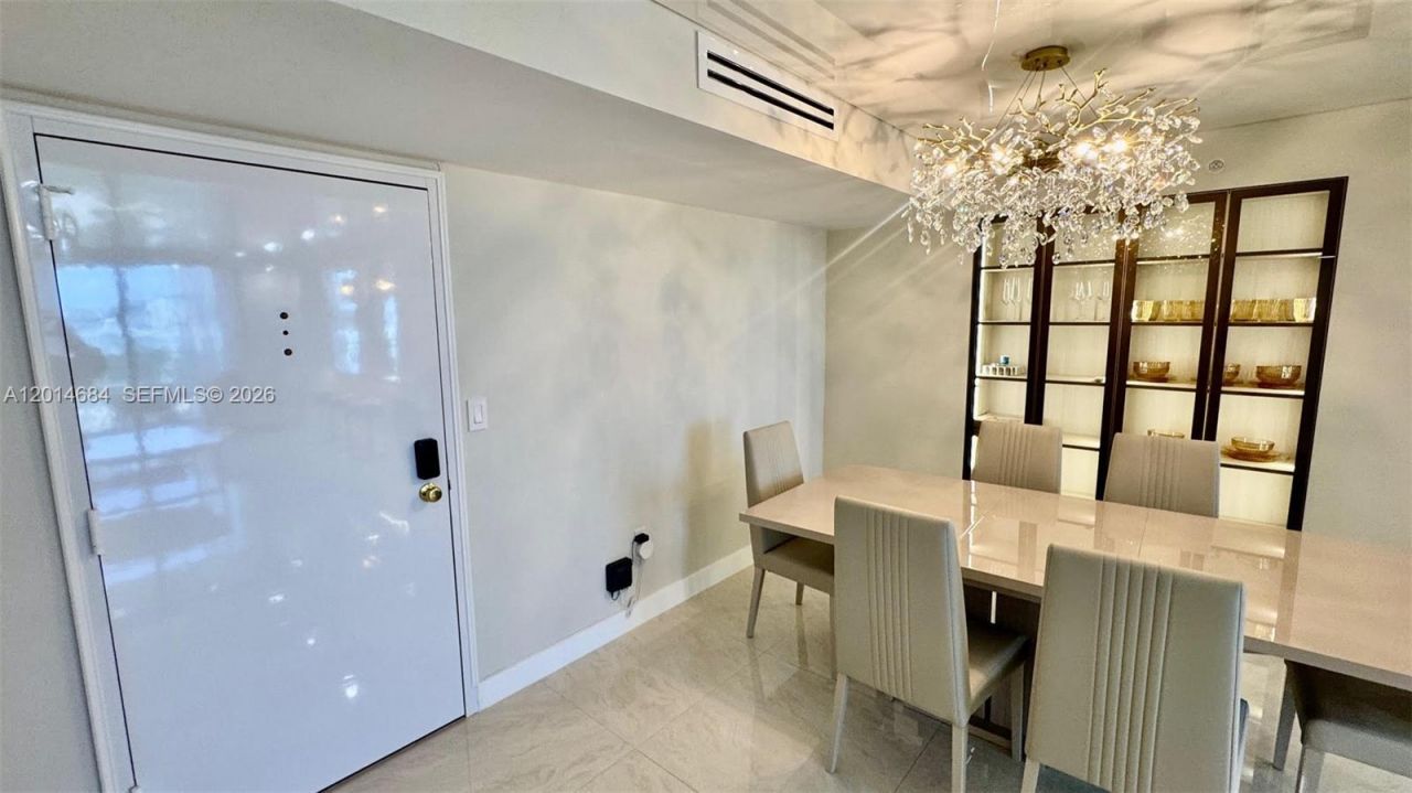 210 174th St , Unit 811, Sunny Isles Beach, FL 33160 Photo