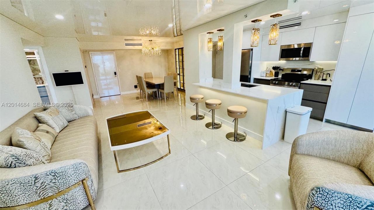 210 174th St , Unit 811, Sunny Isles Beach, FL 33160 Photo