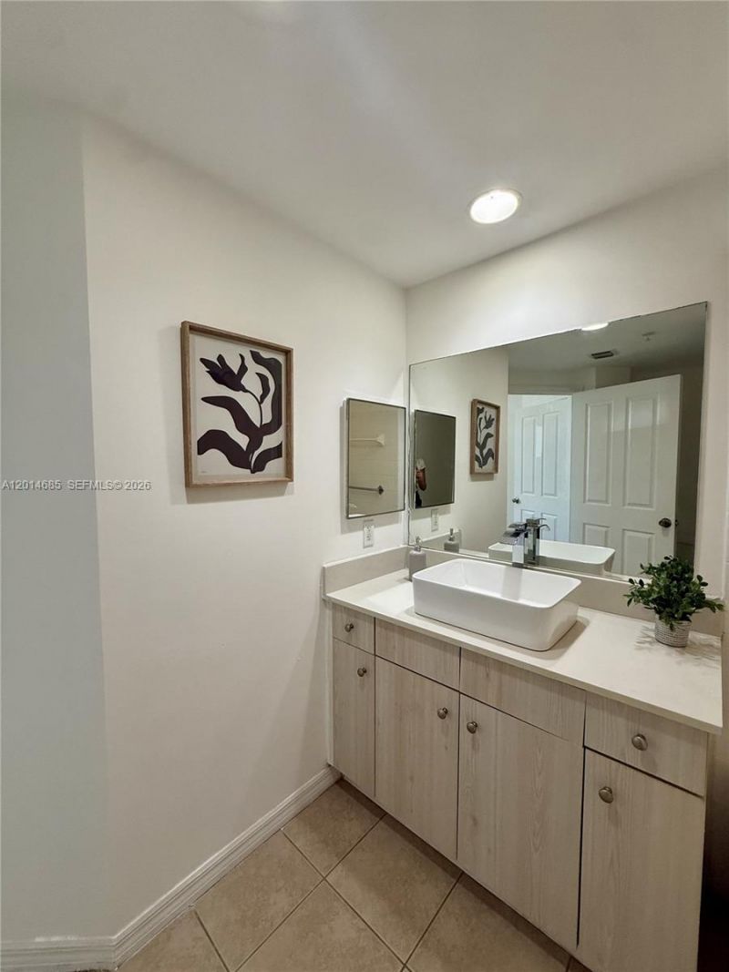9172 Collins Ave , Unit 212, Surfside, FL 33154 Photo