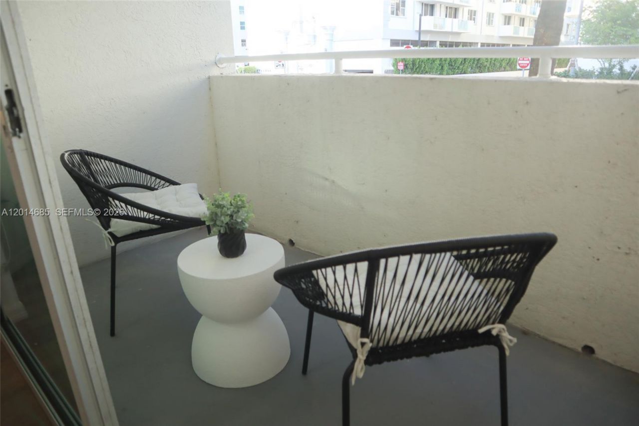 9172 Collins Ave , Unit 212, Surfside, FL 33154 Photo