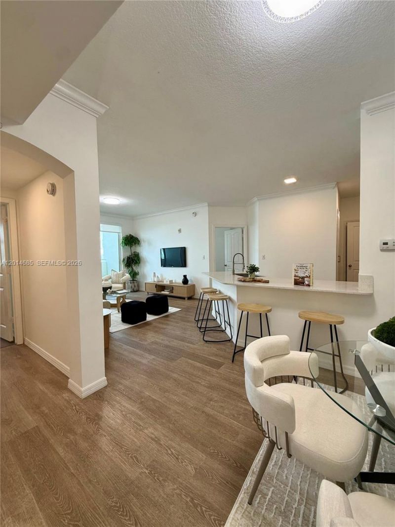 9172 Collins Ave , Unit 212, Surfside, FL 33154 Photo