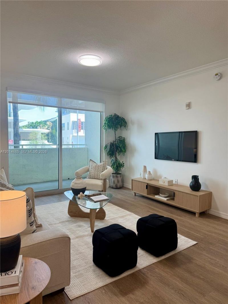 9172 Collins Ave , Unit 212, Surfside, FL 33154 Photo