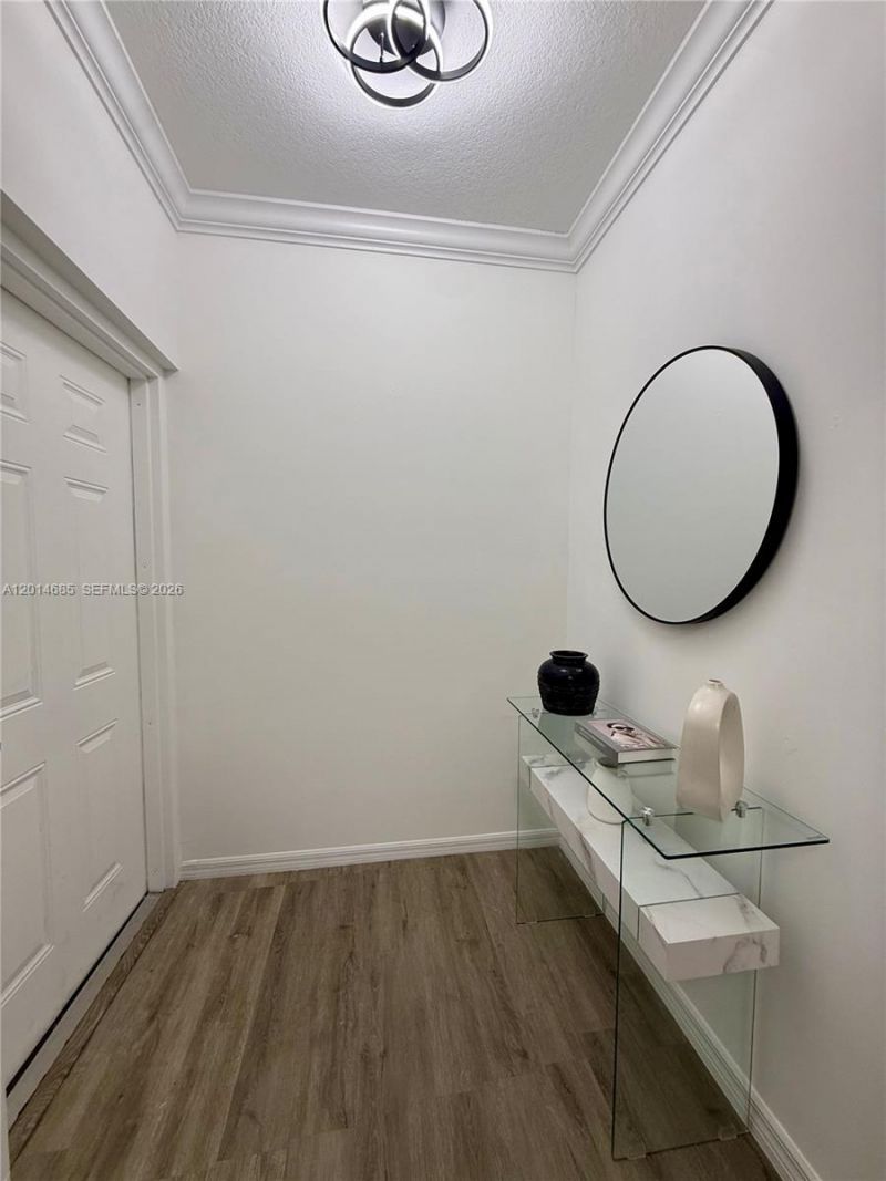 9172 Collins Ave , Unit 212, Surfside, FL 33154 Photo