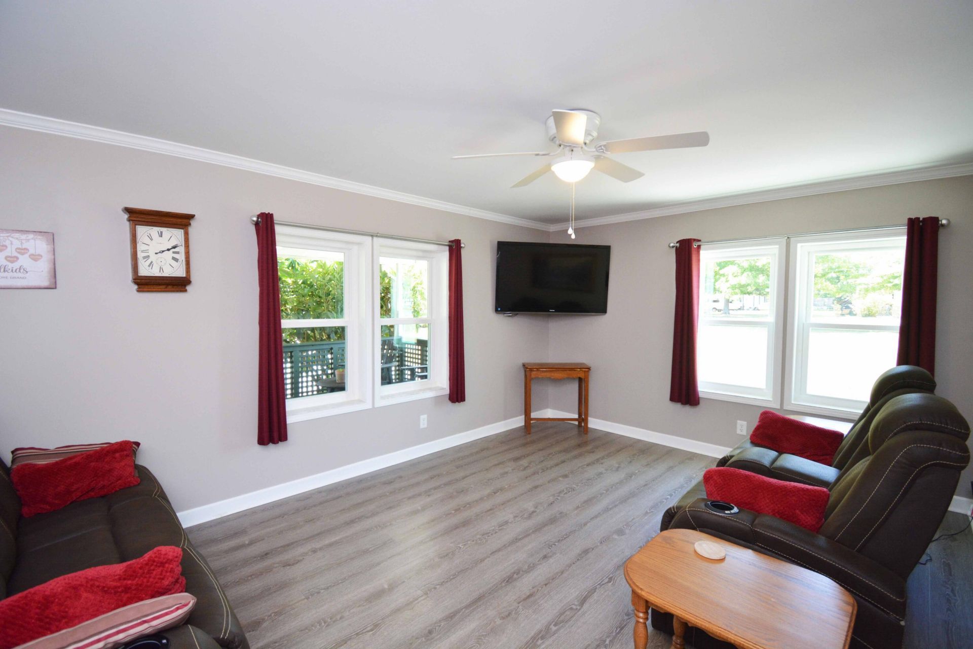126 Meredith Drive Photo 13