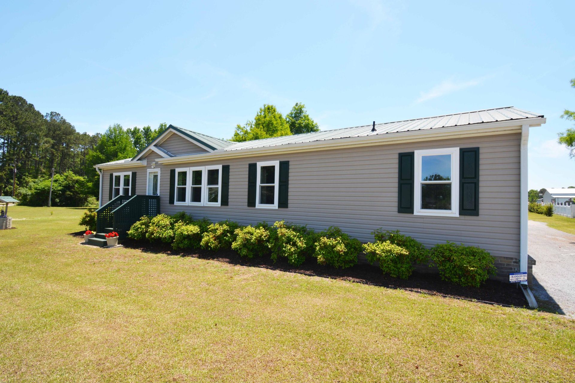 126 Meredith Drive Photo 5