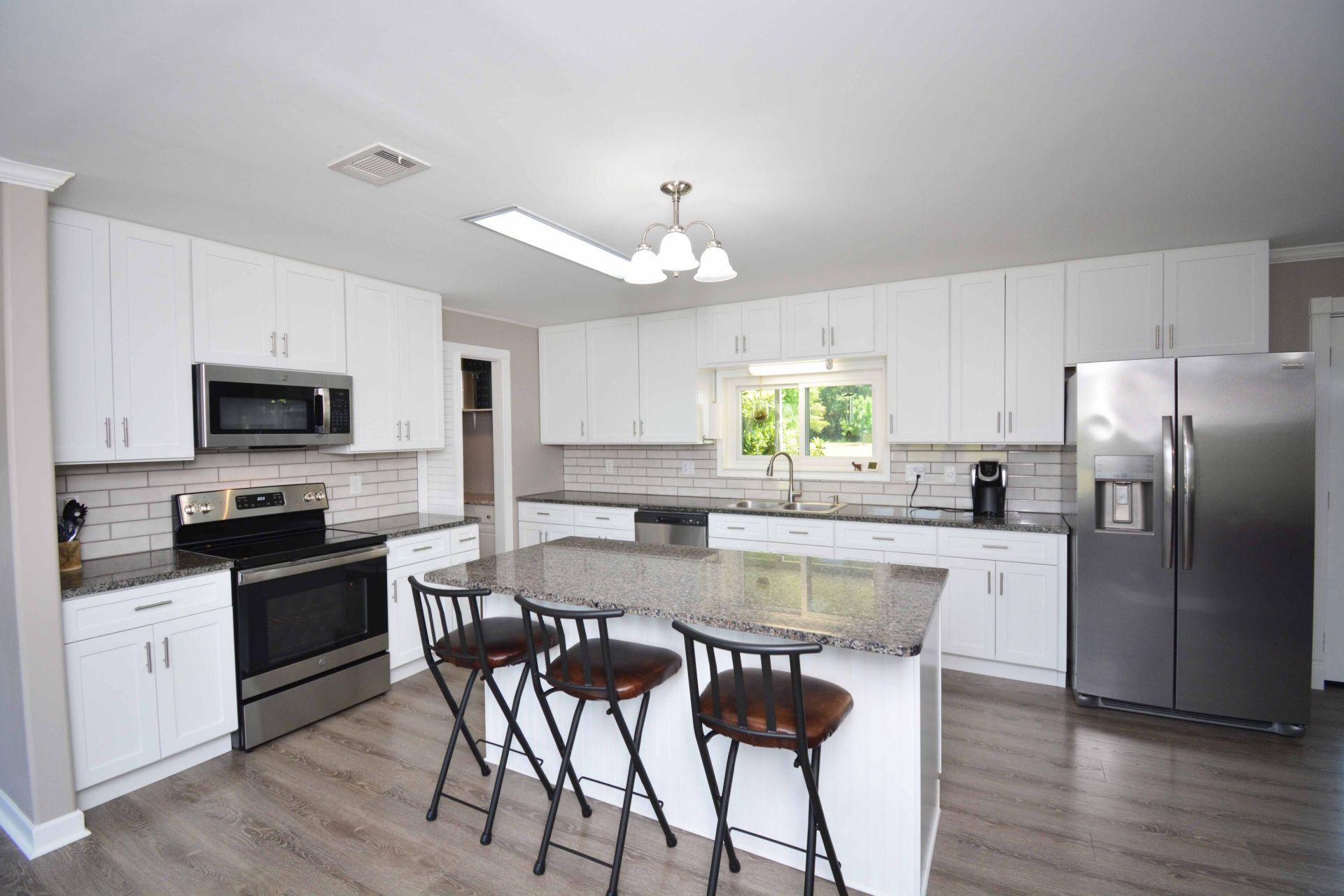 126 Meredith Drive Photo 8