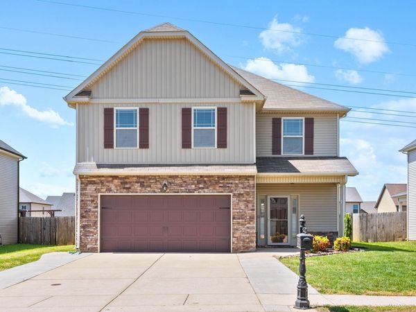 1236 Winterset Dr, Clarksville, TN 37040