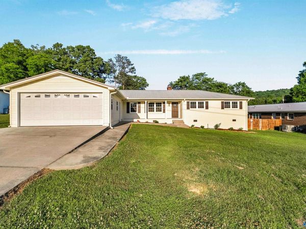 297 Peteet Street, Rainbow City, AL 35906