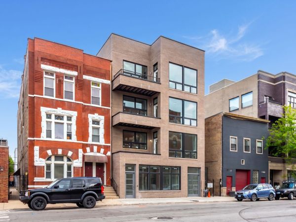 1345 W Grand Avenue , Unit 4S, Chicago, IL 60642