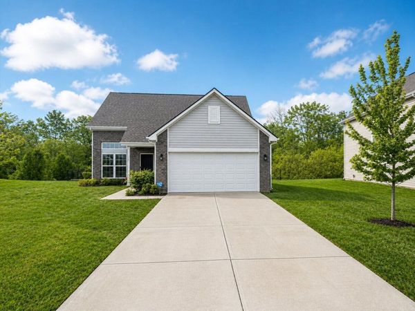 1555 N Creekwater Pass , Greenfield, IN 46140