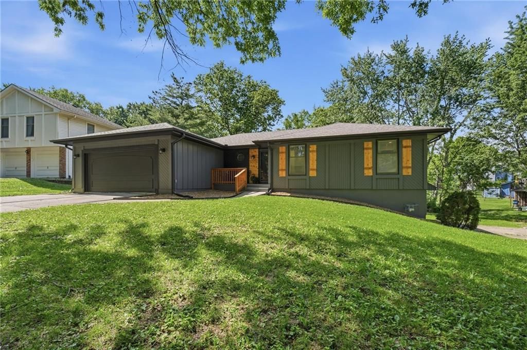 8300 N Virginia Avenue, Kansas City, MO 64118 Main Photo
