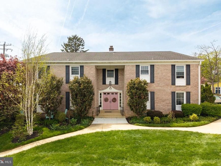 324 Marshall Street, Unit 8, Kennett Square, PA 19348 Main Photo