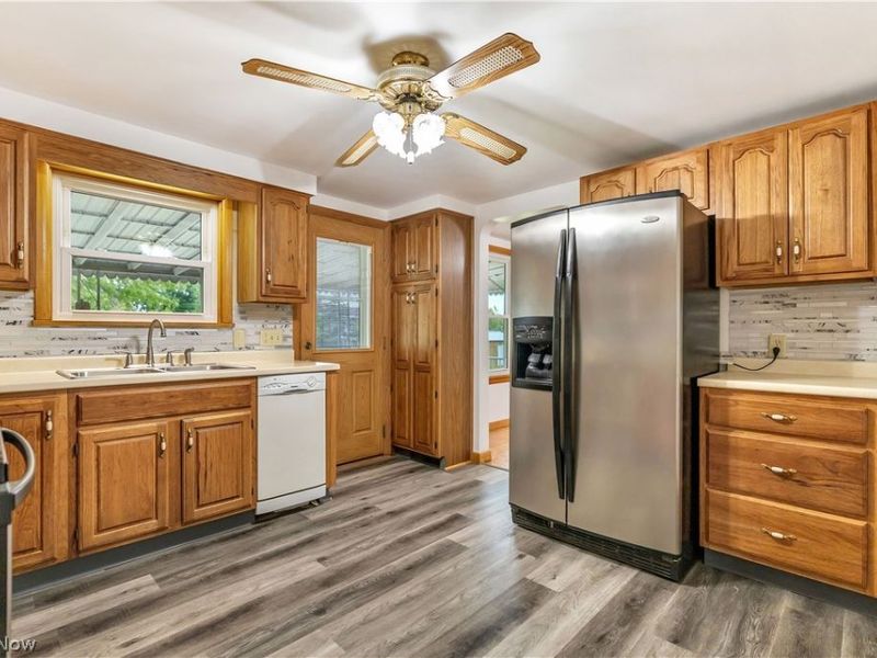 818 Canton Road NW, Carrollton, OH 44615 Photo 16