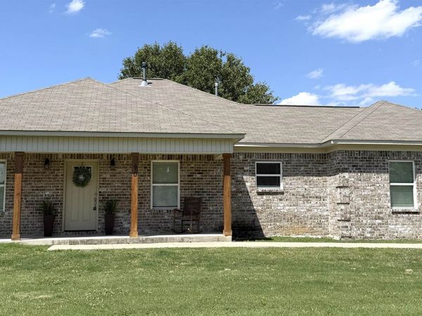 90 SQUIRES GROVE DR, Atoka, TN 38004