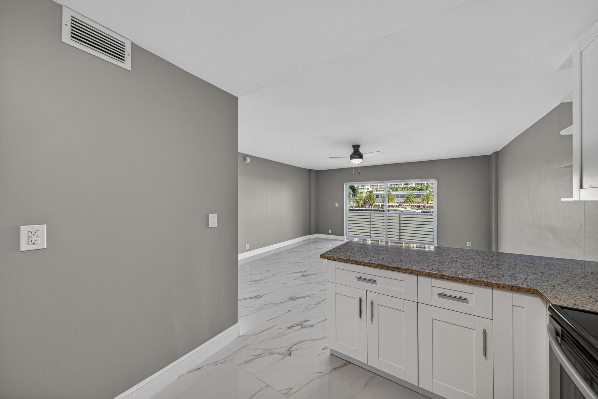 2900 NE 30th Street, Unit L-2, Fort Lauderdale, FL 33306 Photo