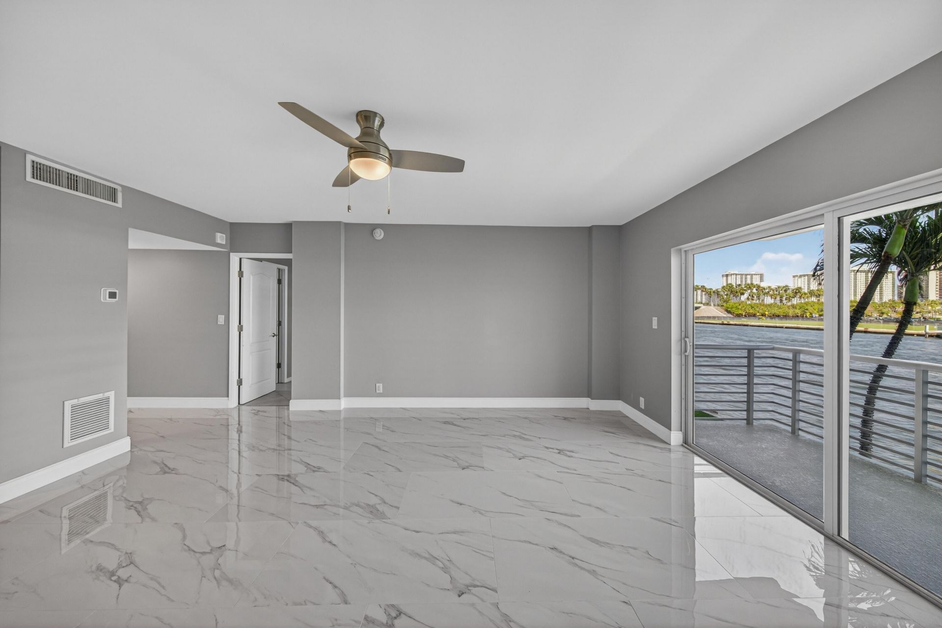 2900 NE 30th Street, Unit L-2, Fort Lauderdale, FL 33306 Photo