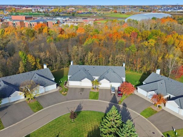 9821 Zinnia Lane N, Maple Grove, MN 55369