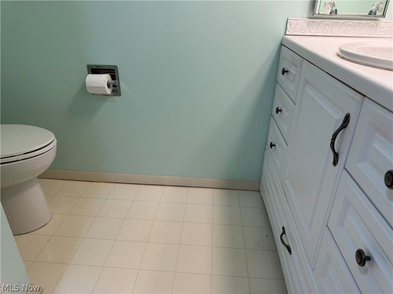 19281 Idlewood Trail, Strongsville, OH 44149 Photo 14