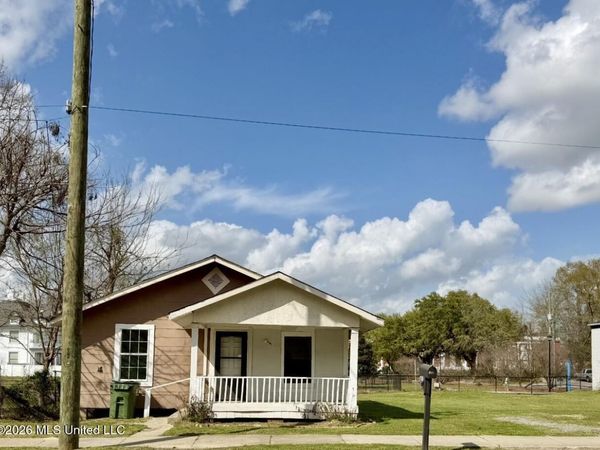 115 W 4th Street, Hattiesburg, MS 39401