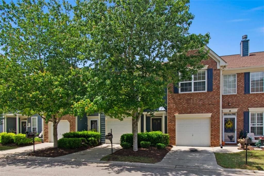 6411 Silvertide Way, Flowery Branch, GA 30542 Main Photo