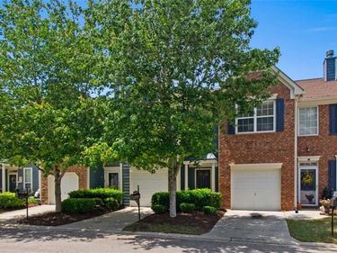 6411 Silvertide Way, Flowery Branch, GA 30542