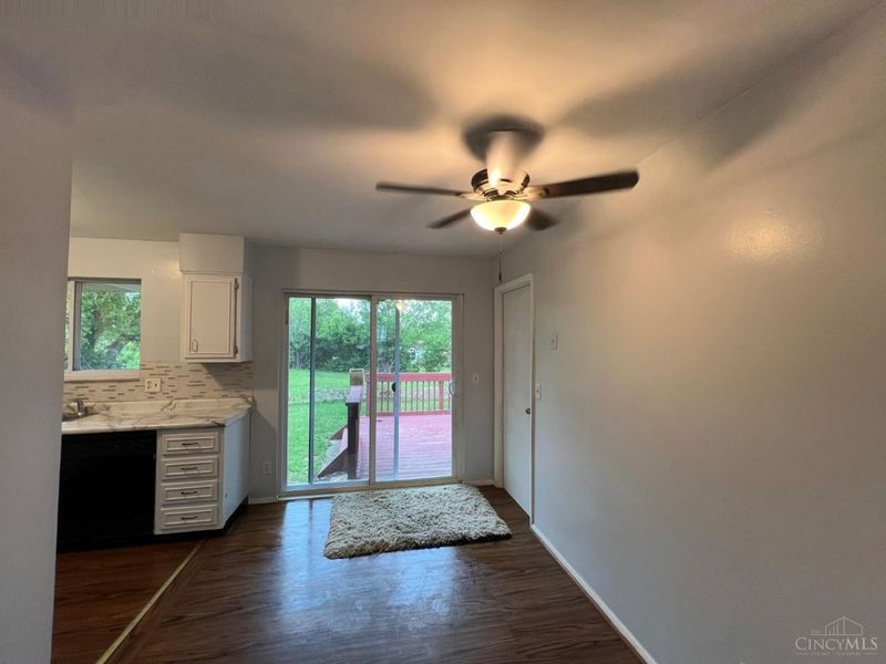 975 Glasgow Drive, Forest Park, OH 45240 Photo 10