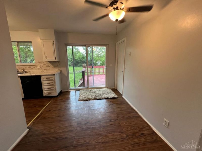 975 Glasgow Drive, Forest Park, OH 45240 Photo 11