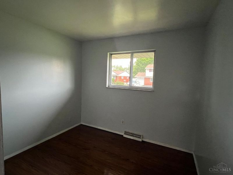 975 Glasgow Drive, Forest Park, OH 45240 Photo 17