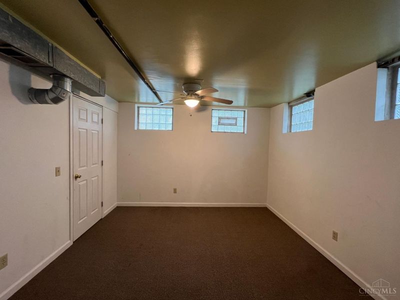 975 Glasgow Drive, Forest Park, OH 45240 Photo 27