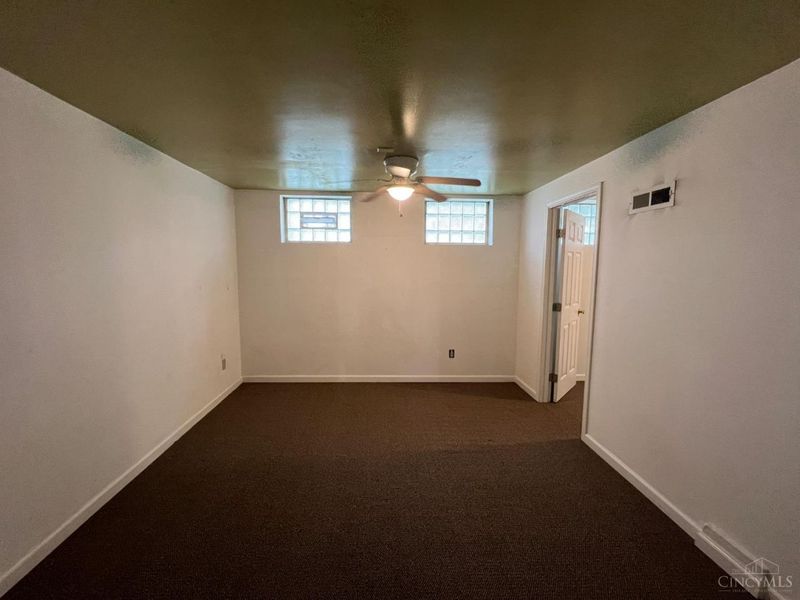 975 Glasgow Drive, Forest Park, OH 45240 Photo 28