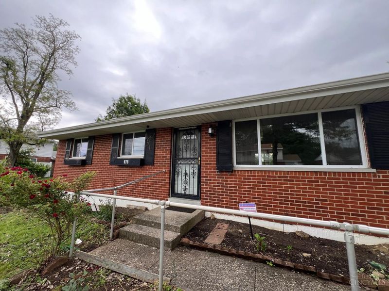 975 Glasgow Drive, Forest Park, OH 45240 Photo 3