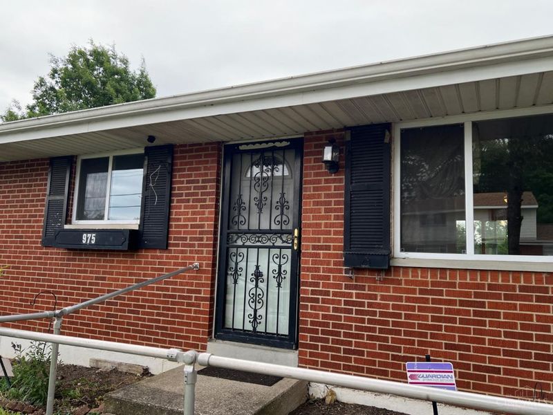 975 Glasgow Drive, Forest Park, OH 45240 Photo 4