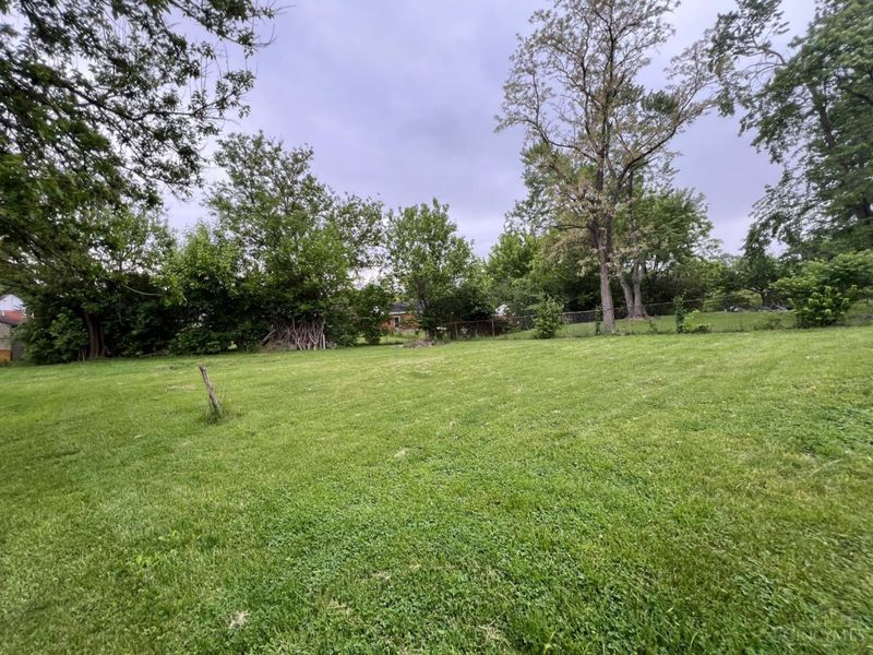 975 Glasgow Drive, Forest Park, OH 45240 Photo 40