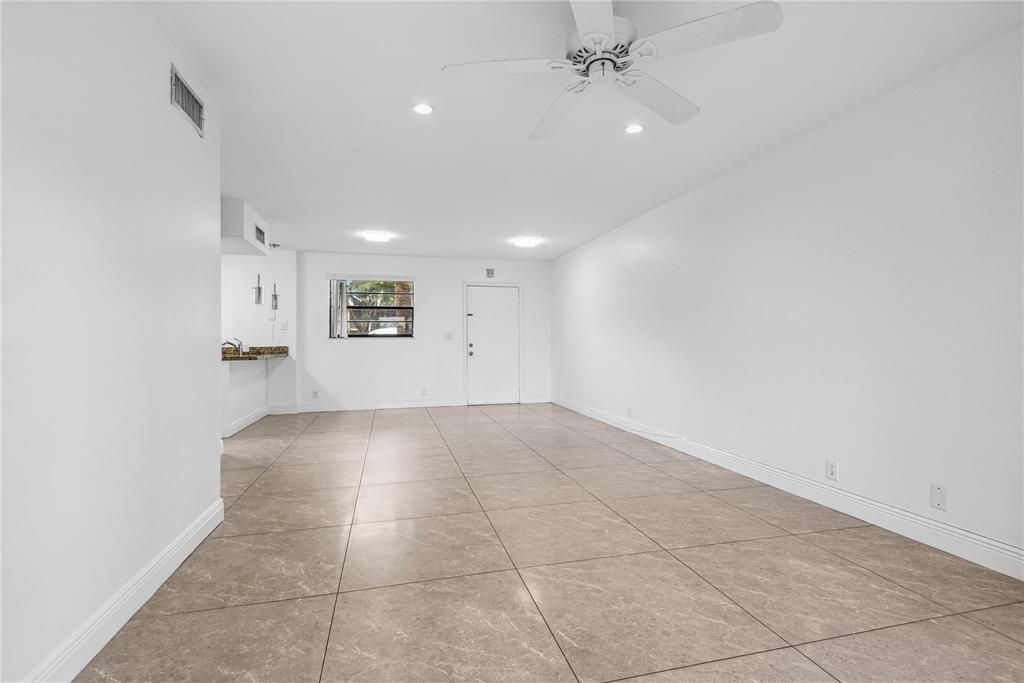 9150 NW 38th Drive, Unit 103, Coral Springs, FL 33065 Photo